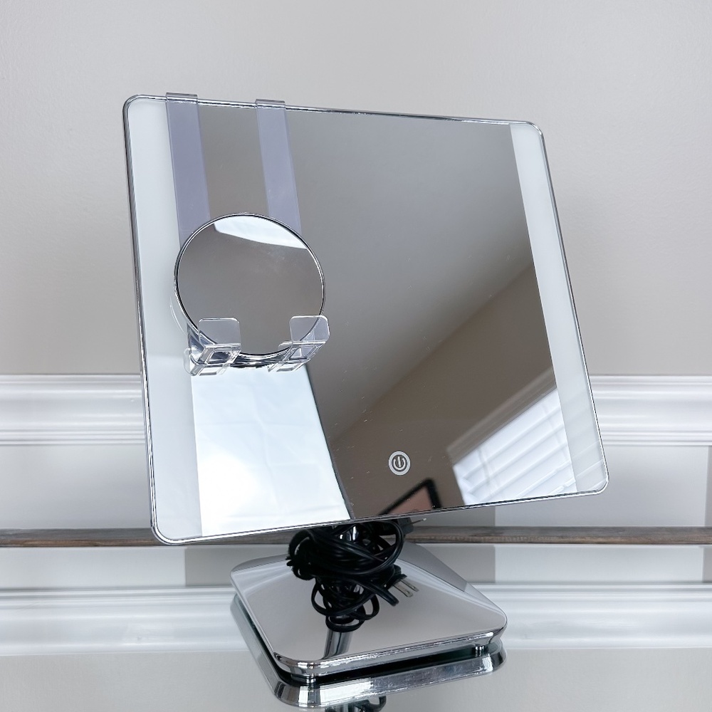 Conair Halo Lighted Social Media Makeup Mirror